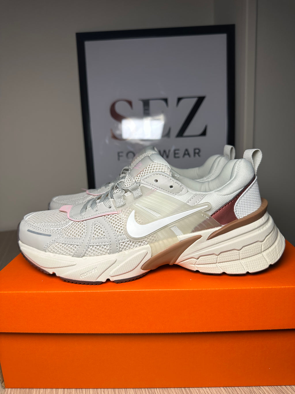 nike v2k beige