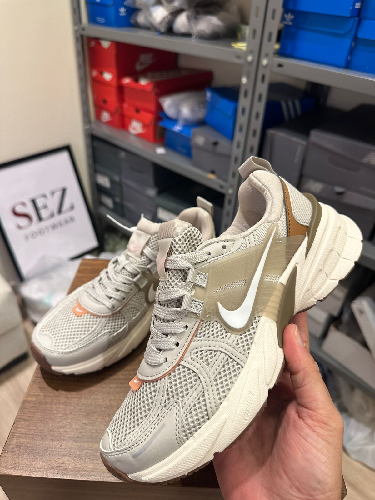 nike v2k beige